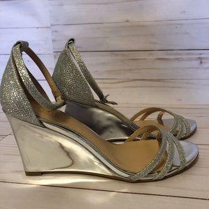 Badgley Mishka Antonette Wedge Glitter Shoe Size 7